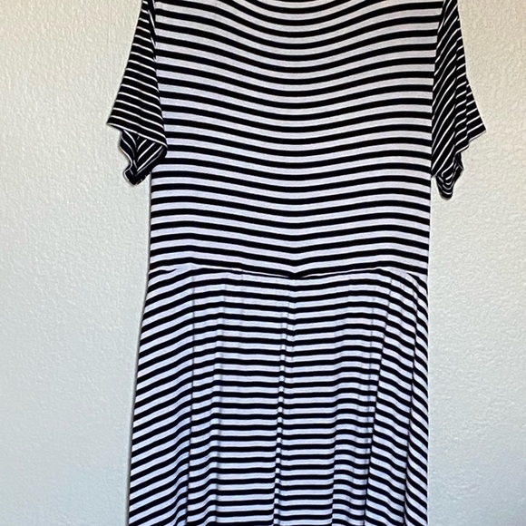 T TAHARI GEOMETRIC STRIPE MAXI DRESS BLACK WHITE MODAL KNIT SIDE KNOT SIZE XL - Picture 2 of 11